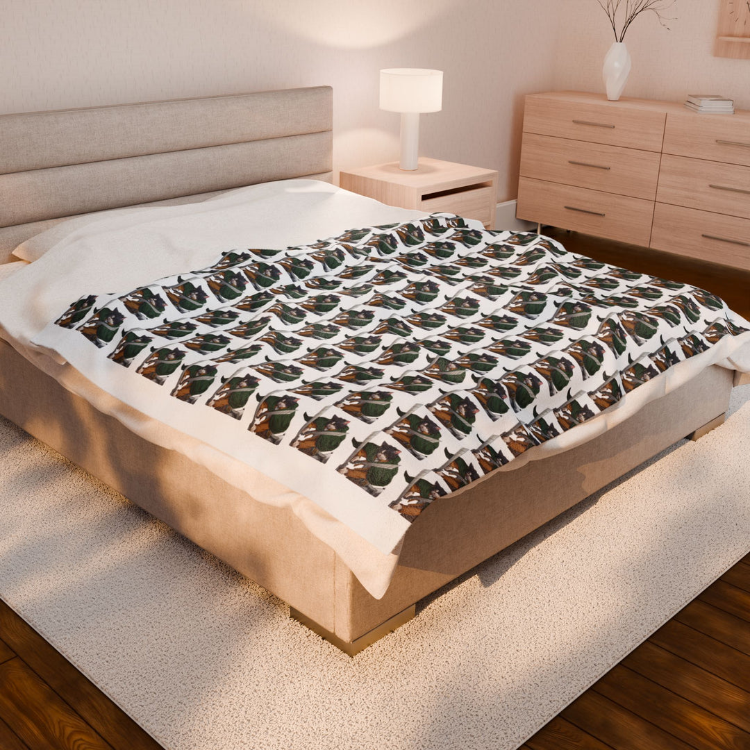 Cozy Velveteen Plush Blanket for Warmth & Comfort, Ideal Gift for Home, Cozy Nights, All Seasons, Unique Decor
