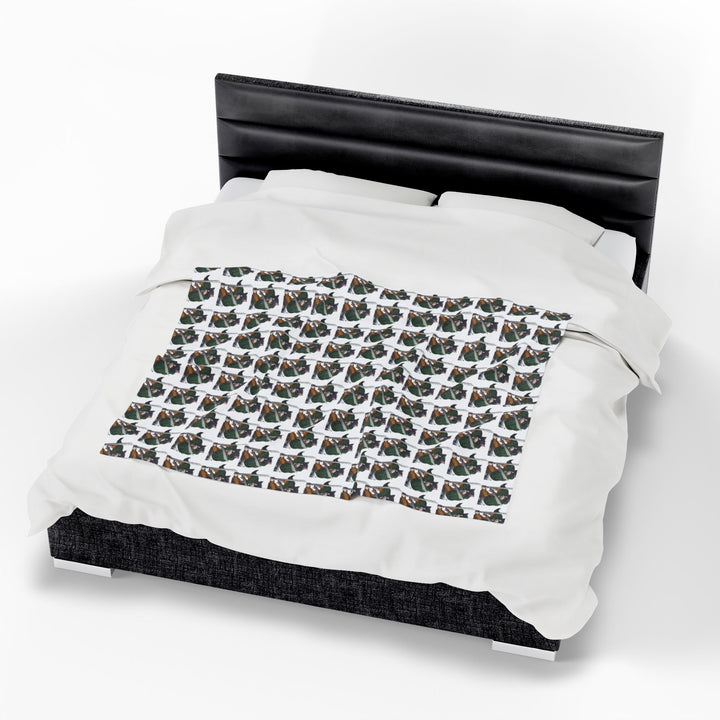 Cozy Velveteen Plush Blanket for Warmth & Comfort, Ideal Gift for Home, Cozy Nights, All Seasons, Unique Decor