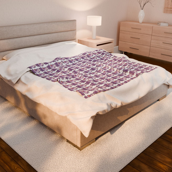 Cozy Velveteen Plush Blanket - Perfect Gift for Cuddly Nights, Home Decor, Baby Shower, Relaxation, and Cozy Evenings
